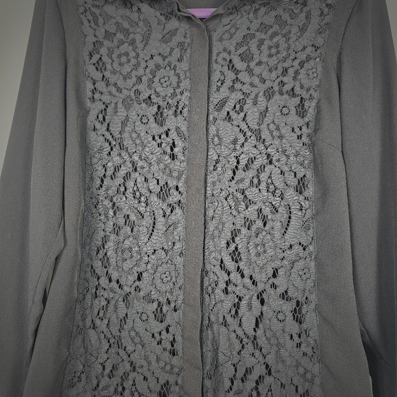 Antonio Melani Blouse - Picture 2 of 16